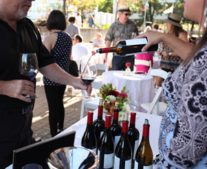 Pouring Silver Trident Cabernet
